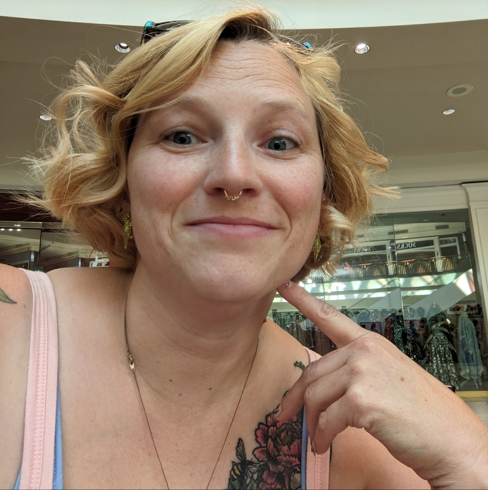 Meet your Posher, Amanda